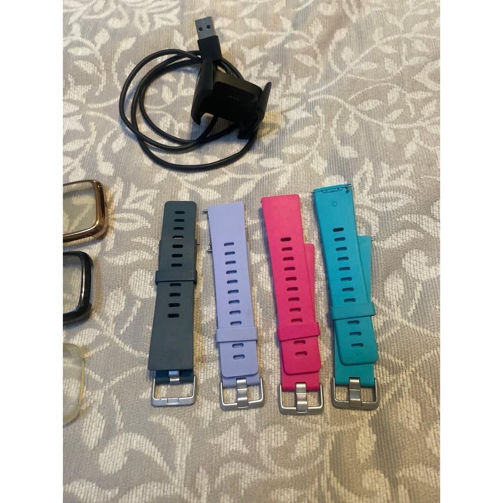 Fitbit Versa Fitness Tracker - Picture 3 of 7